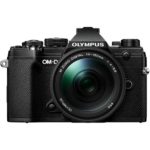 OLYMPUS E-M5 III CZARNY + 14-150mm F4.0-5,6 II,